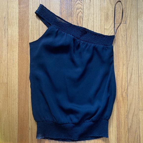 Guess One Shoulder Sleeveless Black Blouse Top Size Small - Picture 2 of 10